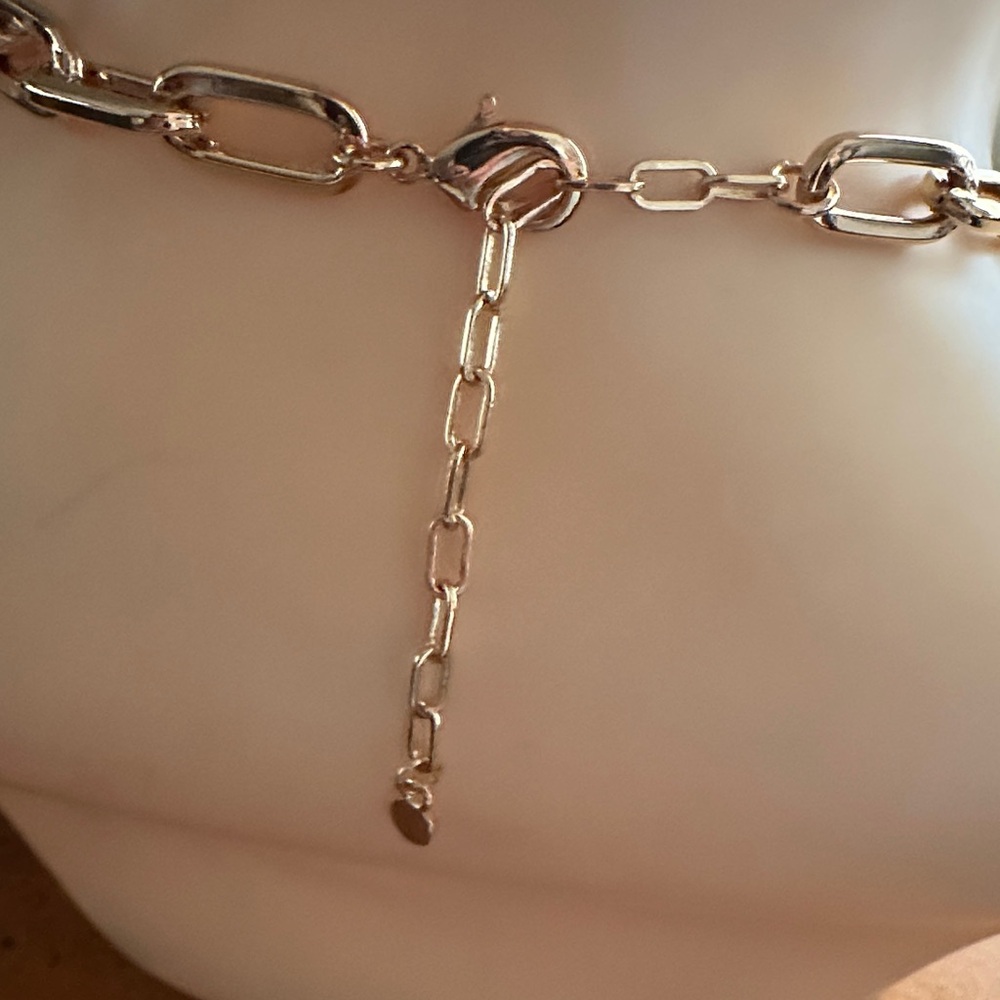 Camila Coelho Gold Link Necklace with Iridescent Pearl Pendant - Picture 6 of 11